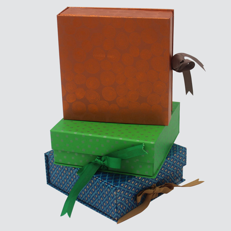 กล่องของขวัญกล่องเทียนกล่องช็อกโกแลตริบบิ้น
